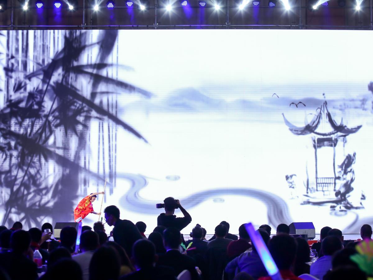 年會精彩表演節(jié)目拍攝